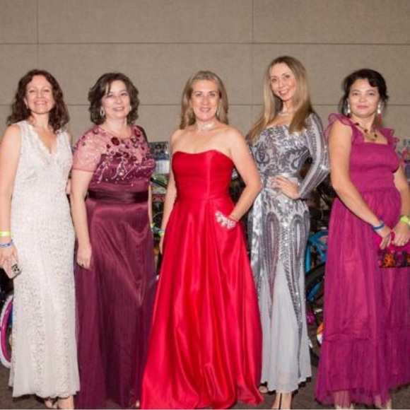 Meet your Posher, Natasha - Picture 8 of 10